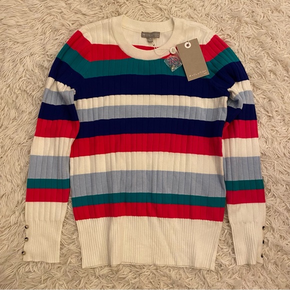 NWT EVOLUTION BY CYRUS Rooney Button Cuff Sweater size S from Stitch Fix - Picture 1 of 6